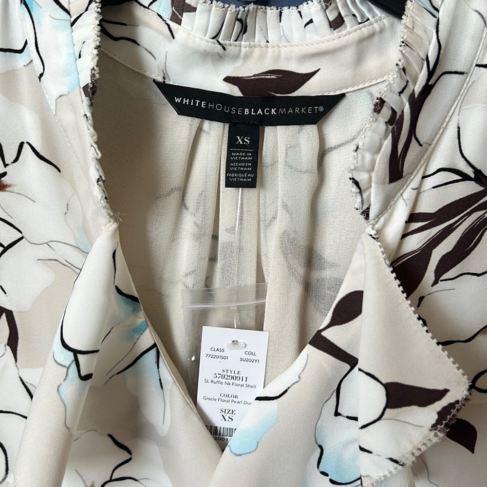 White House Black Market Sleeveless Ruffle Neck Floral Blouse - Picture 2 of 5